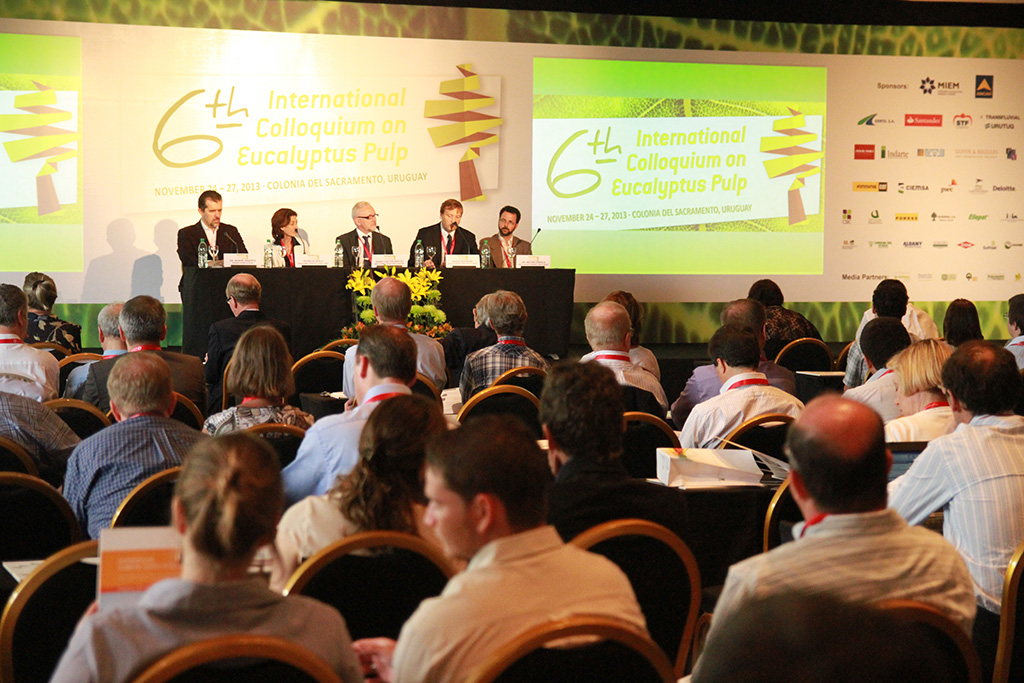 Apertura del 6° Coloquio Internacional de Pulpa de Eucalipto