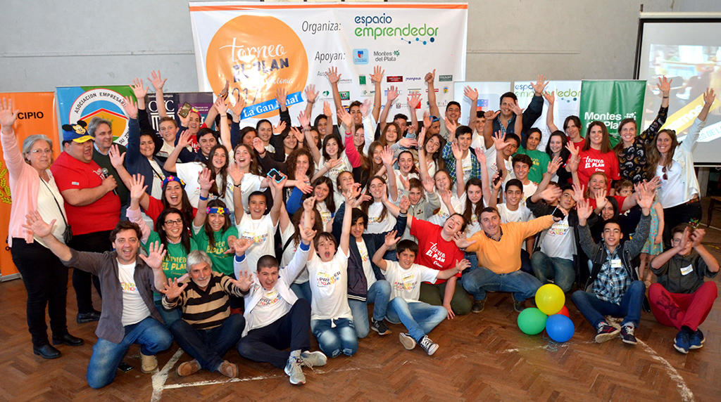 Jóvenes colonienses viajan a Chile para Olimpíadas de Emprendimiento