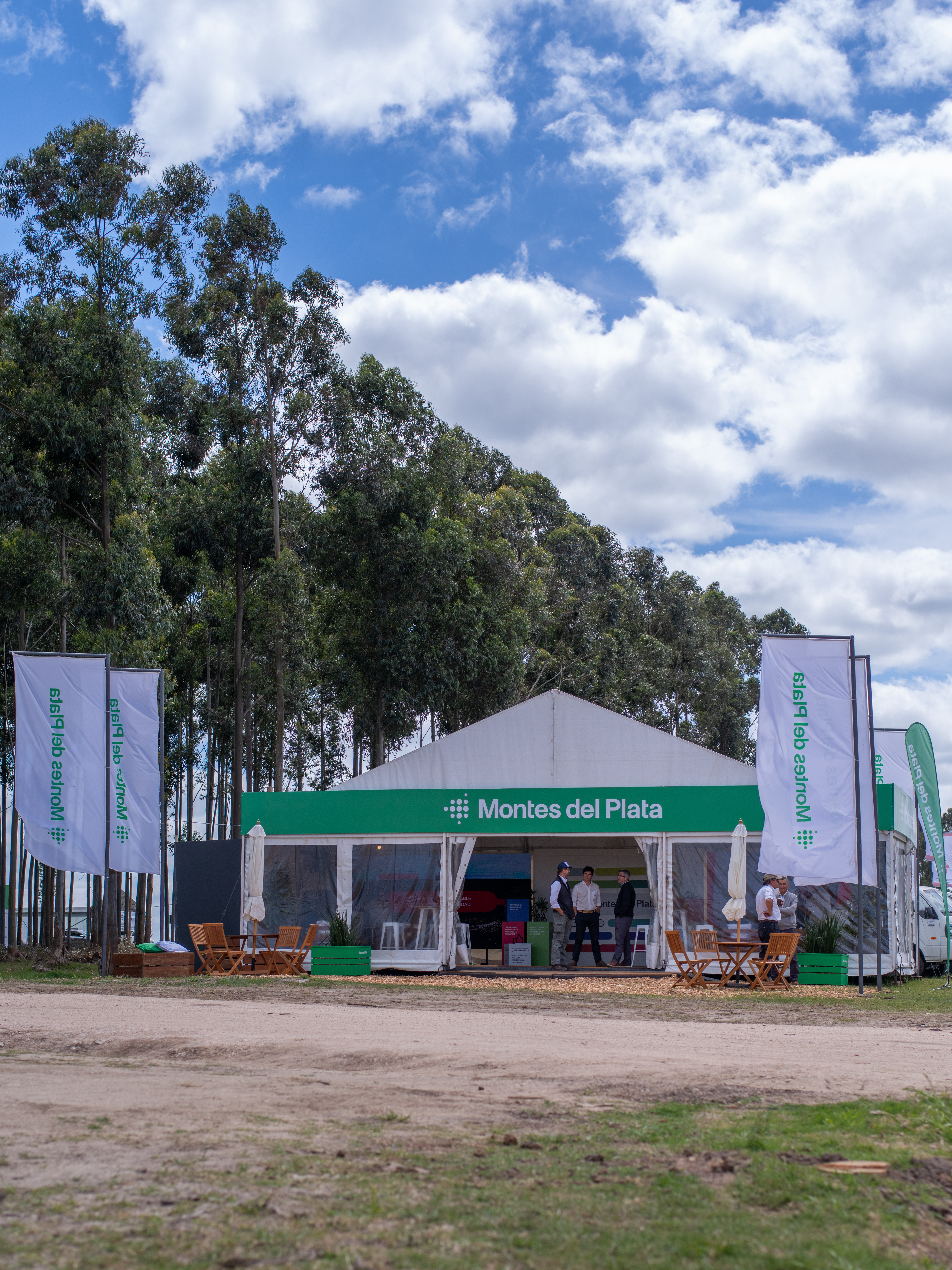 Innovación y desarrollo sostenible: La participación de Montes del Plata en URUFOREST 2024